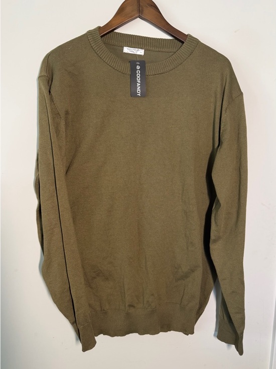 Men's Olive Crewneck Sweater - Classic Everyday Knit - Picture 3 of 4